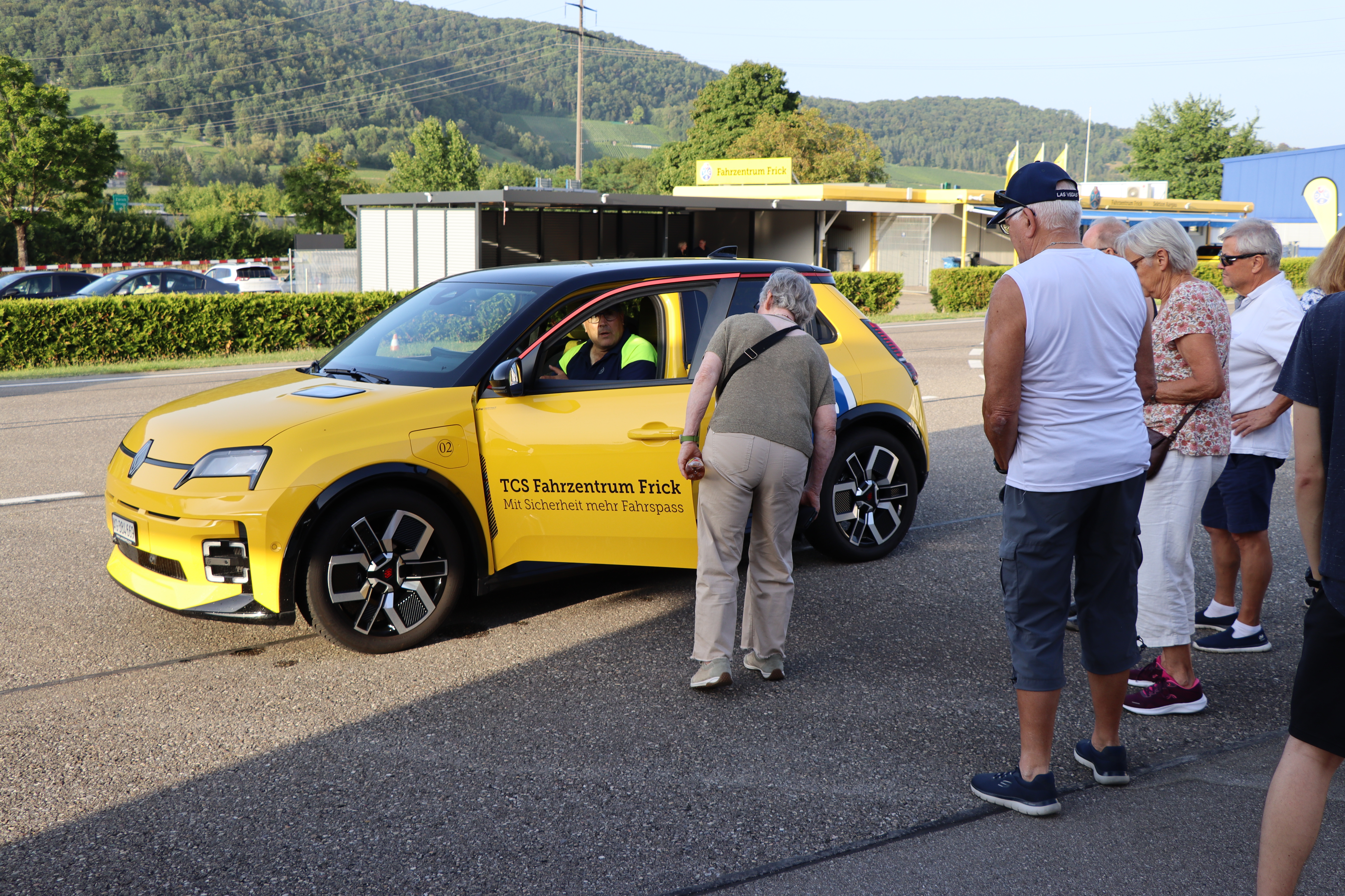 TCS US Lenzburg Wiggertal_007.JPG